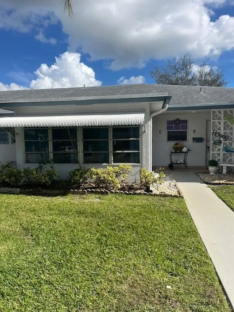 1157 S Drive Circle Delray Beach FL 33445