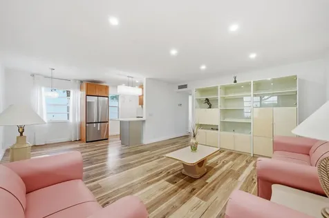 468 Normandy J Delray Beach FL 33484