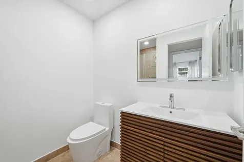 468 Normandy J Delray Beach FL 33484