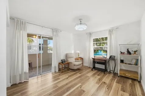 468 Normandy J Delray Beach FL 33484
