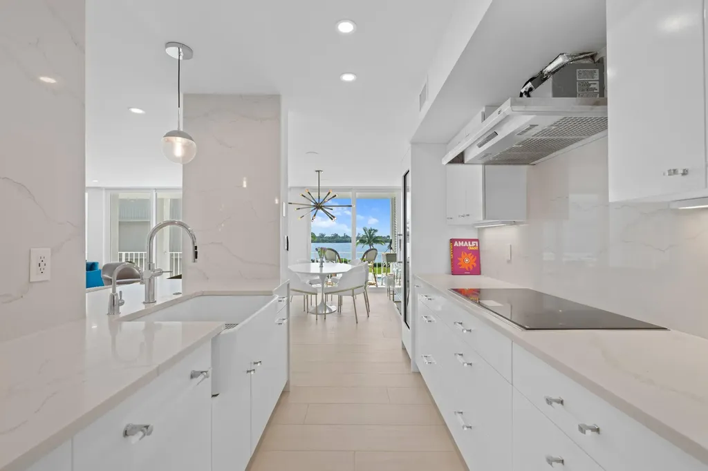 2784 S Ocean Boulevard Palm Beach FL 33480