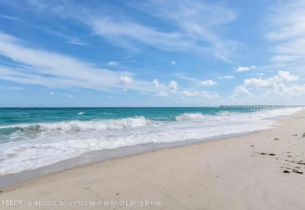 2784 S Ocean Boulevard Palm Beach FL 33480
