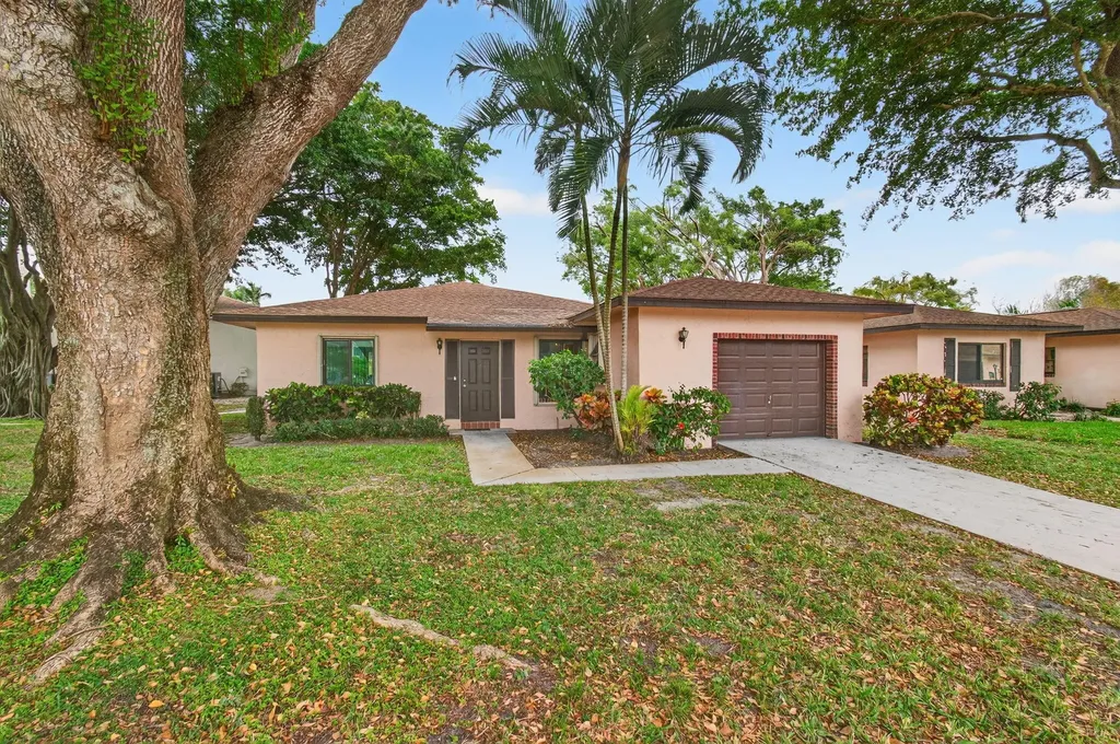 14584 Bonaire Boulevard Delray Beach FL 33446