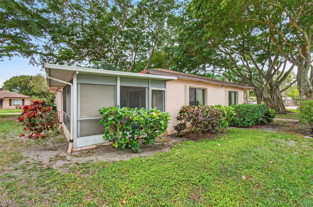 14584 Bonaire Boulevard Delray Beach FL 33446