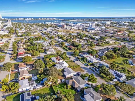 236 W 24th Street Riviera Beach FL 33404
