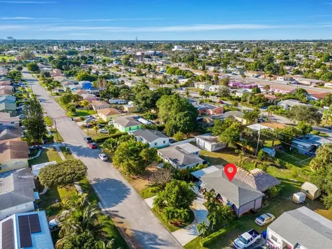 236 W 24th Street Riviera Beach FL 33404