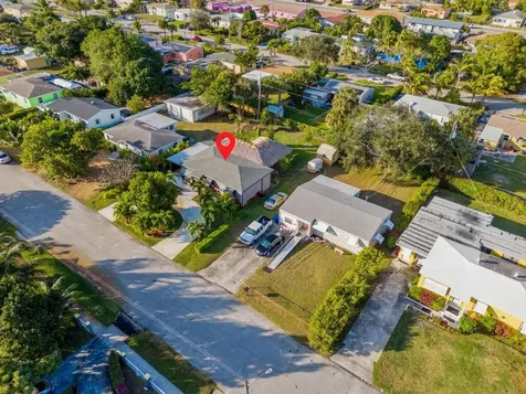 236 W 24th Street Riviera Beach FL 33404