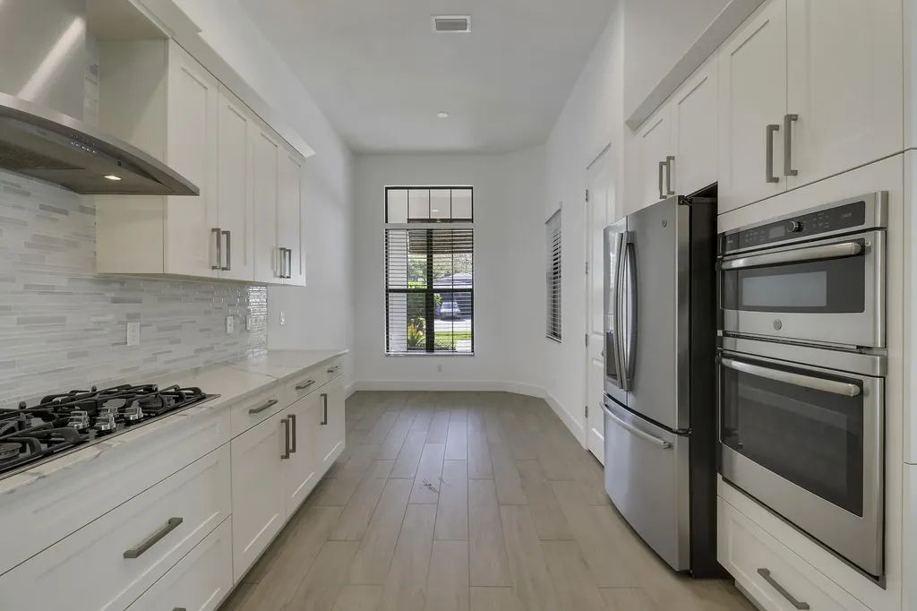 5619 Delacroix Terrace Palm Beach Gardens FL 33418
