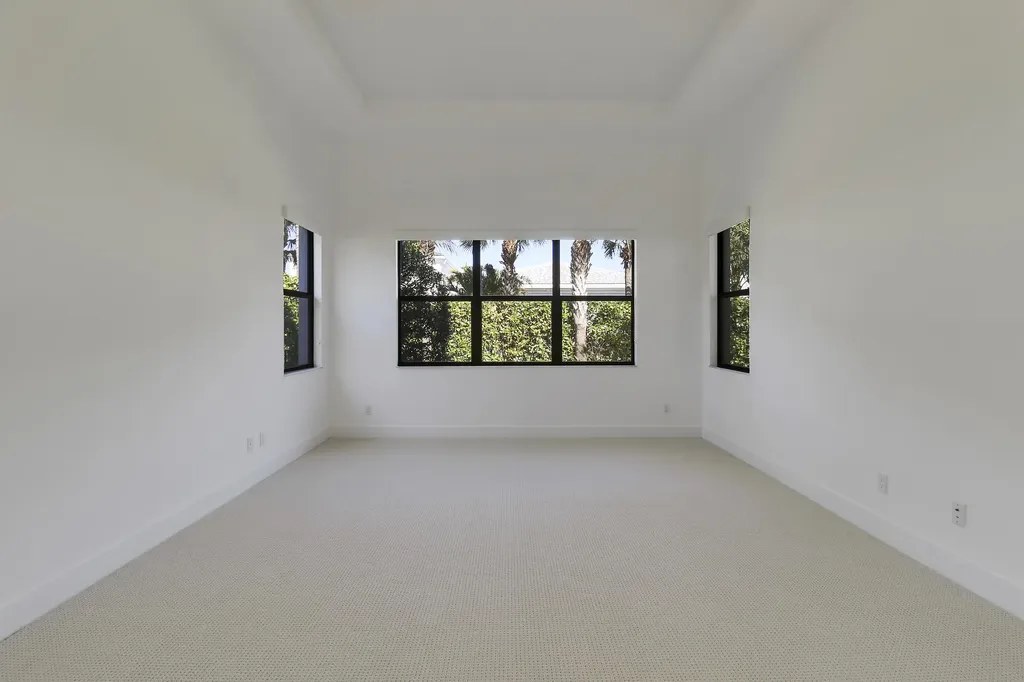 5619 Delacroix Terrace Palm Beach Gardens FL 33418