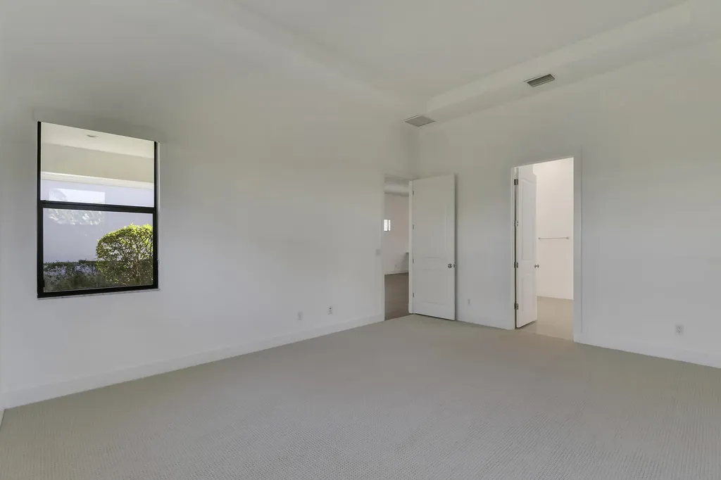 5619 Delacroix Terrace Palm Beach Gardens FL 33418