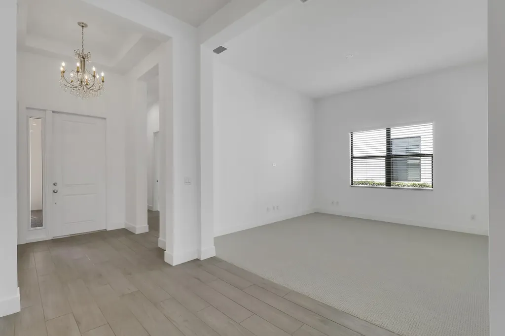 5619 Delacroix Terrace Palm Beach Gardens FL 33418