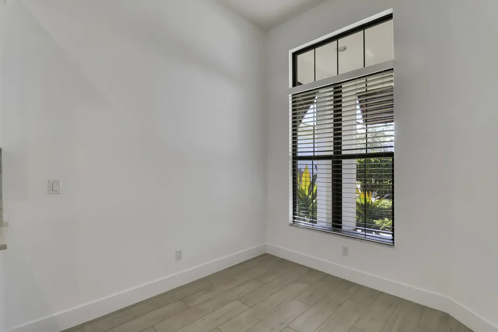 5619 Delacroix Terrace Palm Beach Gardens FL 33418
