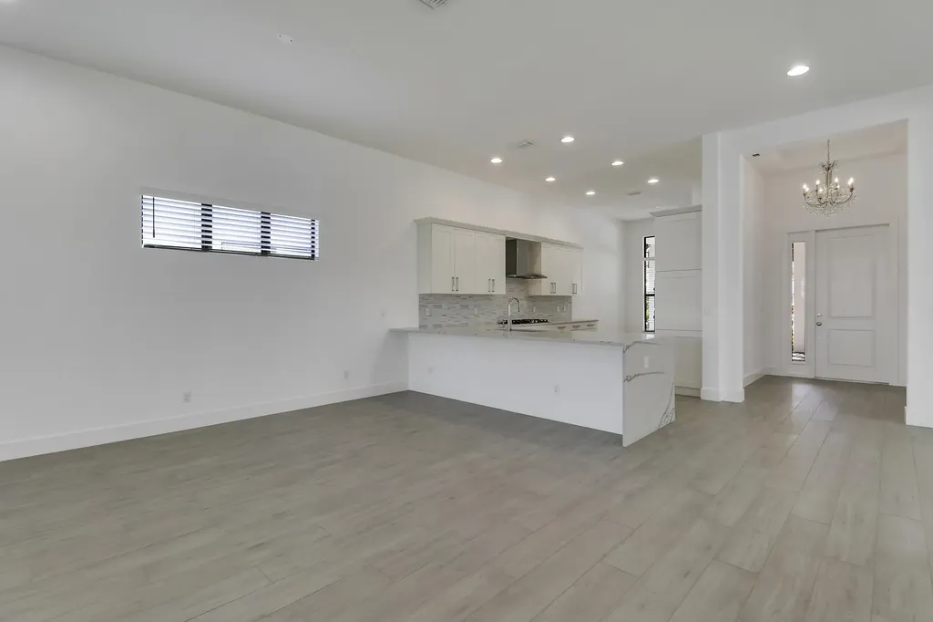 5619 Delacroix Terrace Palm Beach Gardens FL 33418