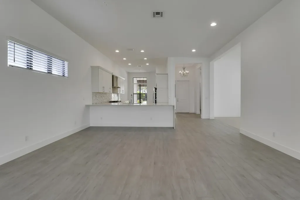 5619 Delacroix Terrace Palm Beach Gardens FL 33418