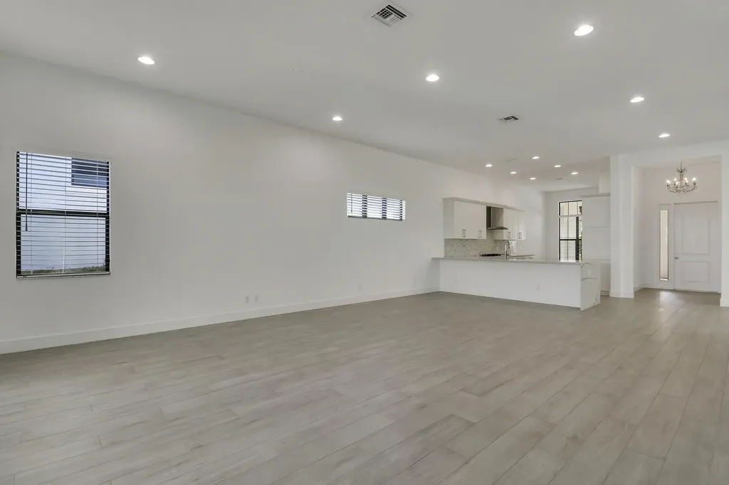 5619 Delacroix Terrace Palm Beach Gardens FL 33418