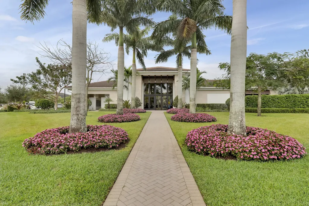 5619 Delacroix Terrace Palm Beach Gardens FL 33418