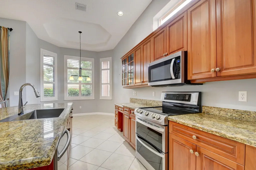 9925 Via Elegante Wellington FL 33411