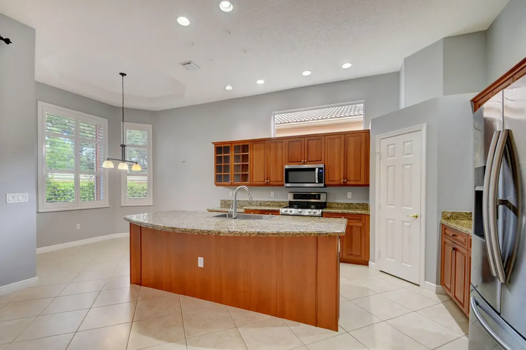 9925 Via Elegante Wellington FL 33411