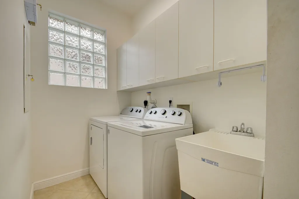 9925 Via Elegante Wellington FL 33411