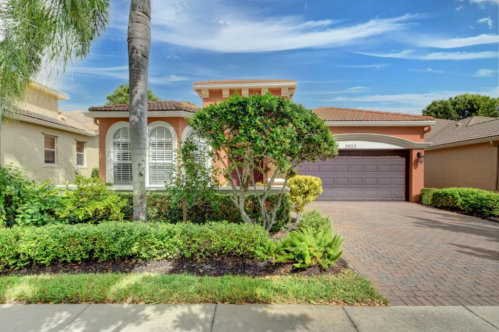 9925 Via Elegante Wellington FL 33411