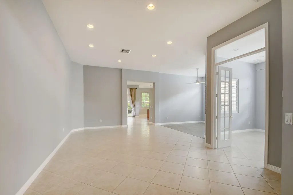 9925 Via Elegante Wellington FL 33411