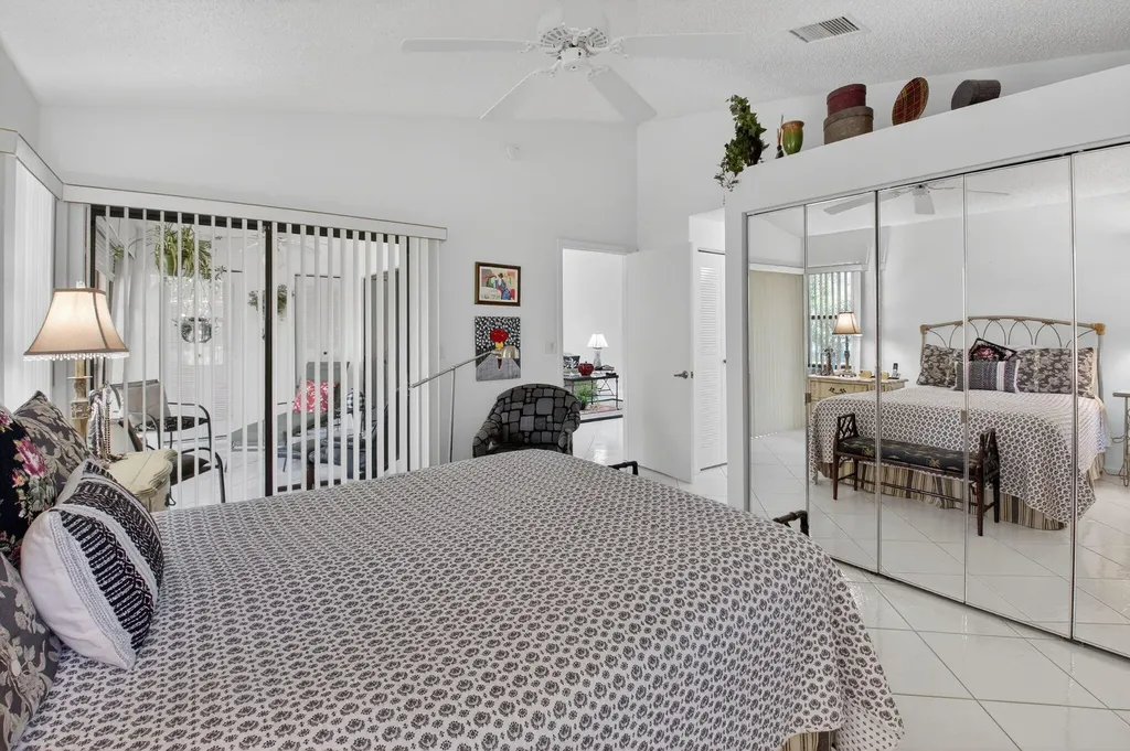 9716 Sills Drive E Boynton Beach FL 33437