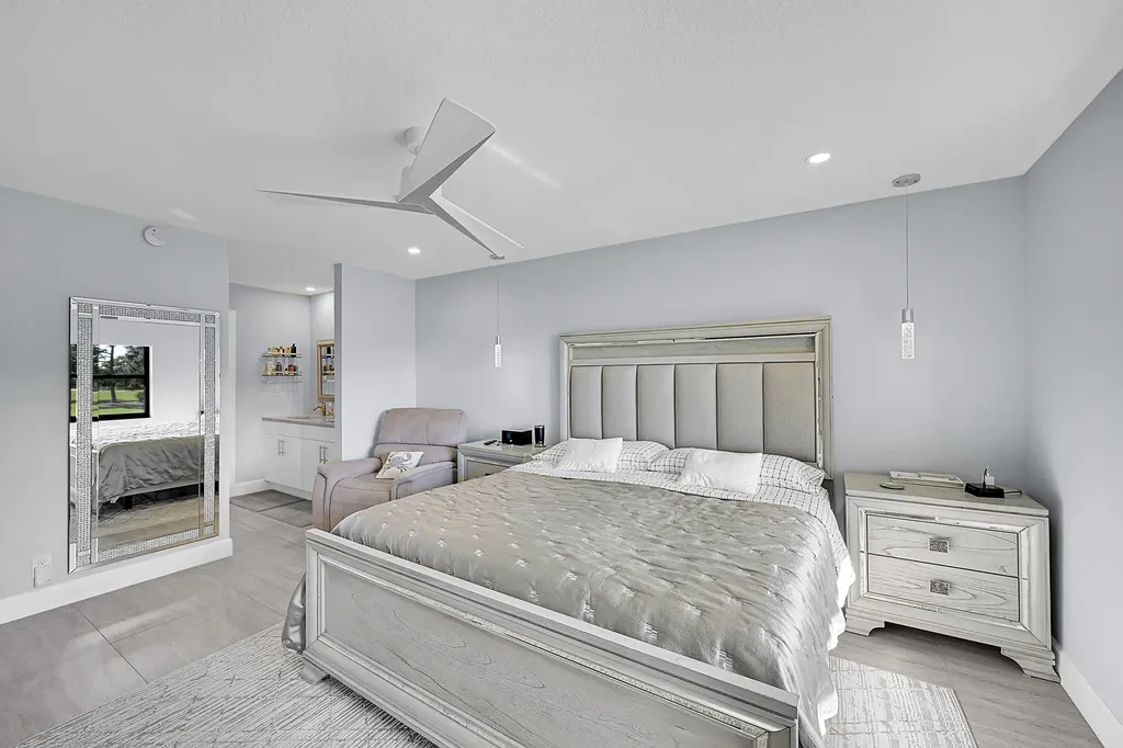 12870 Briarlake Drive Palm Beach Gardens FL 33418