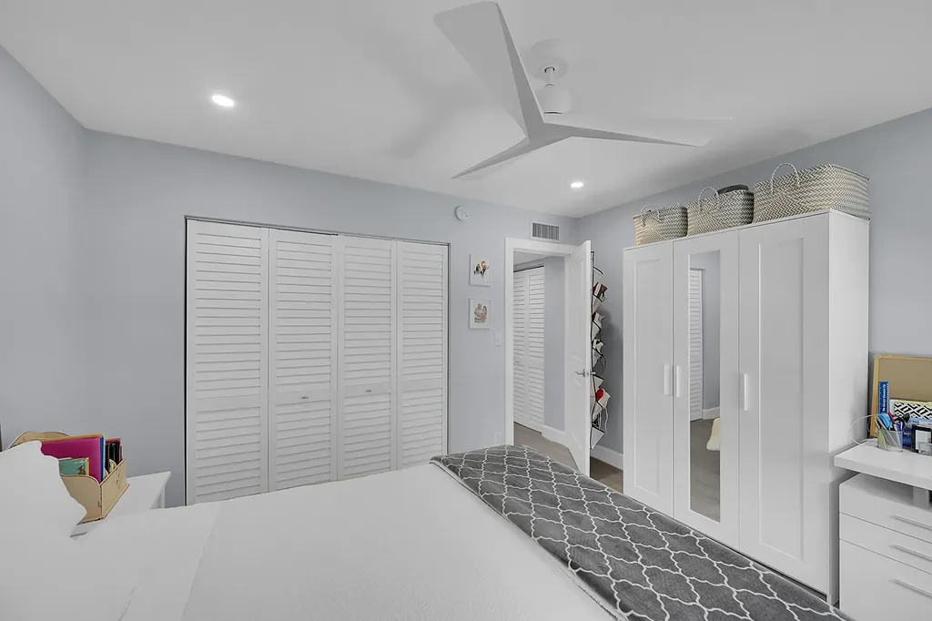 12870 Briarlake Drive Palm Beach Gardens FL 33418