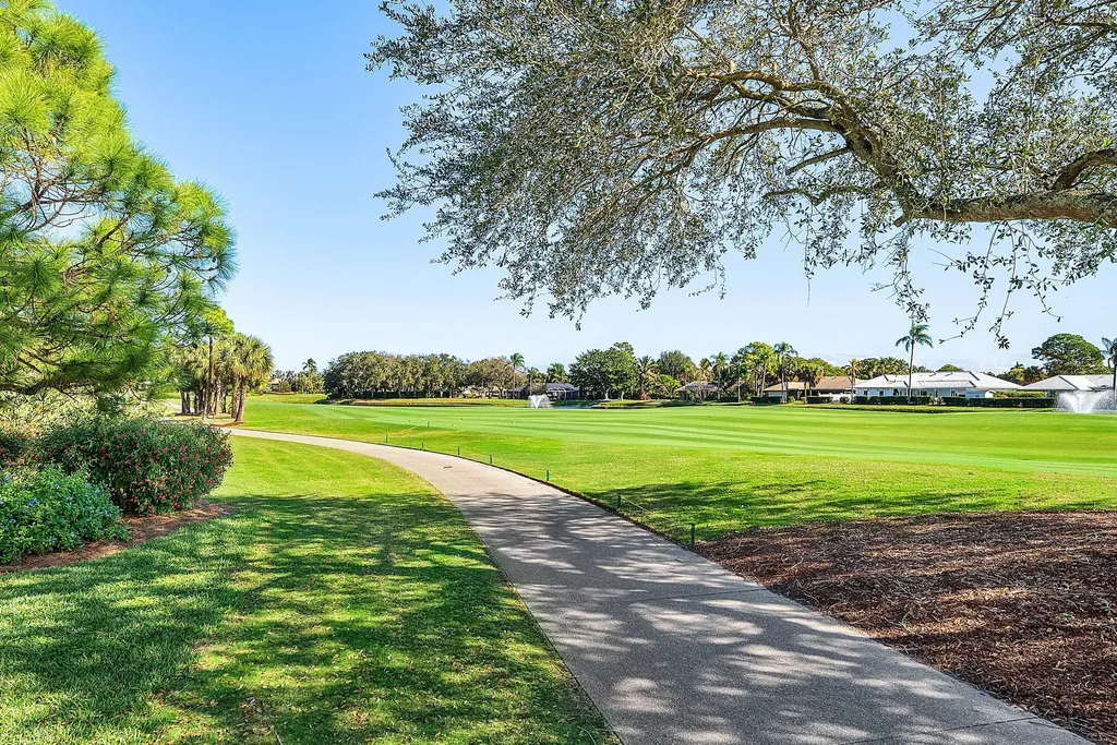 115 Palm Point Circle Palm Beach Gardens FL 33418