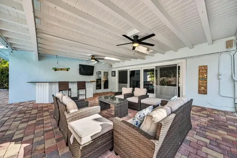 2081 NE 25th Street Lighthouse Point FL 33064