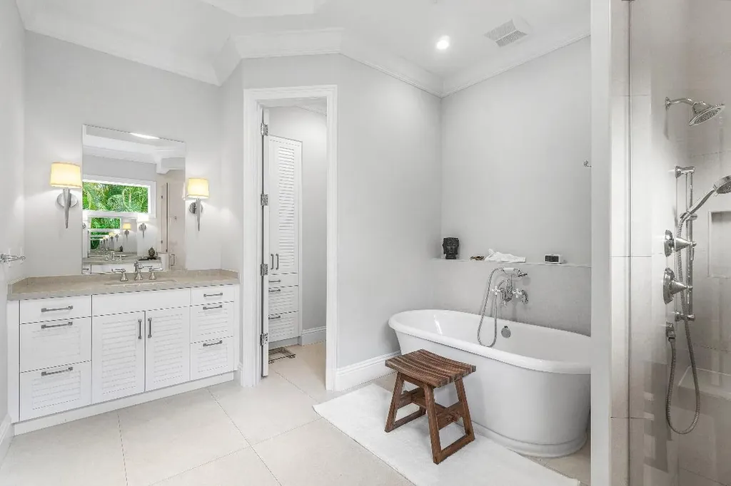 135 Dixie Boulevard Delray Beach FL 33444
