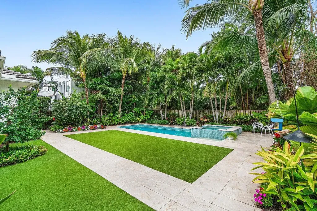 135 Dixie Boulevard Delray Beach FL 33444