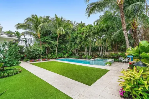 135 Dixie Boulevard Delray Beach FL 33444