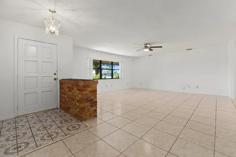 1537 SE Blockton Avenue Port St Lucie FL 34952