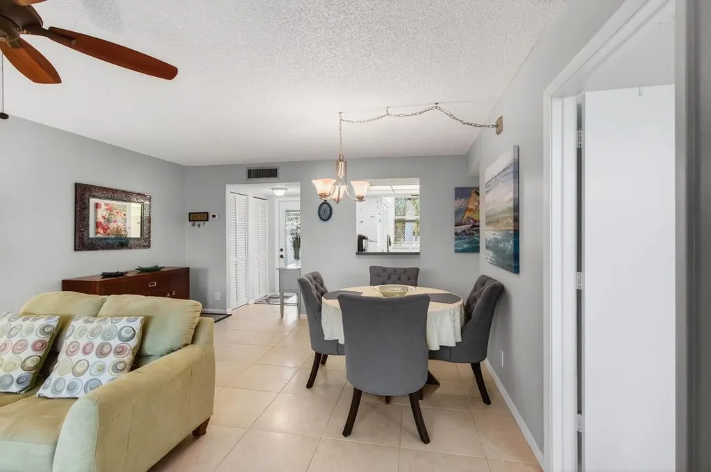 10 Willowbrook Delray Beach FL 33446