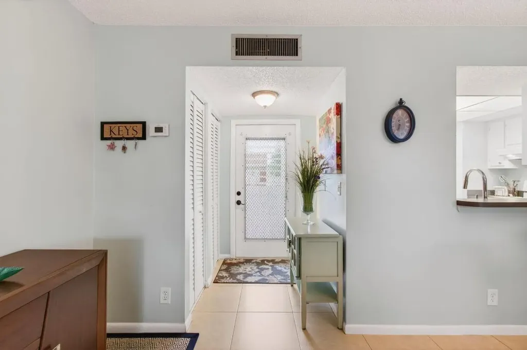 10 Willowbrook Delray Beach FL 33446