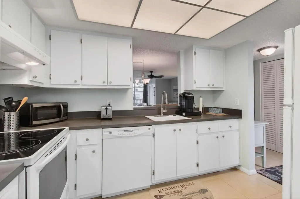 10 Willowbrook Delray Beach FL 33446