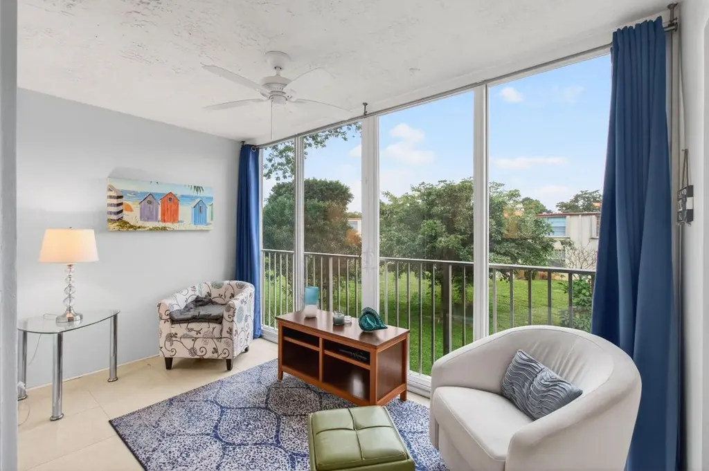 10 Willowbrook Delray Beach FL 33446