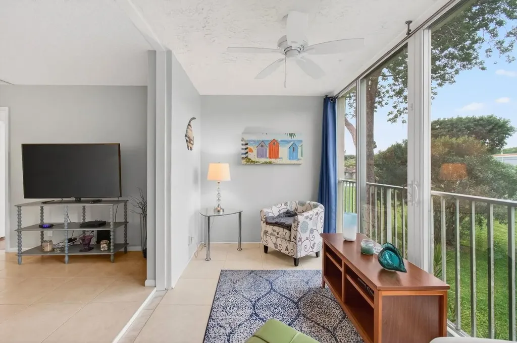 10 Willowbrook Delray Beach FL 33446