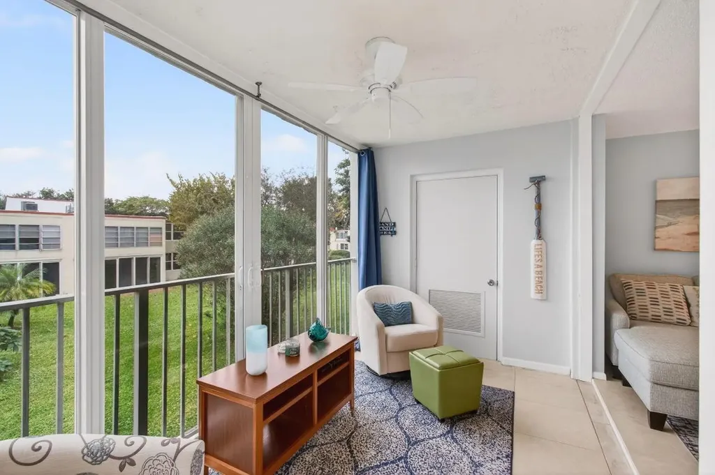 10 Willowbrook Delray Beach FL 33446