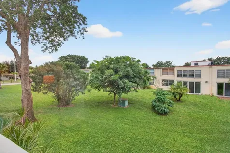 10 Willowbrook Delray Beach FL 33446