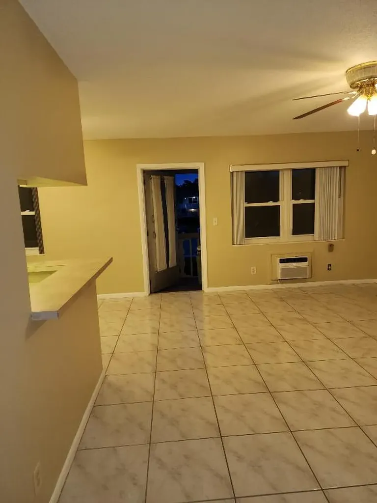 239 Coventry J West Palm Beach FL 33417