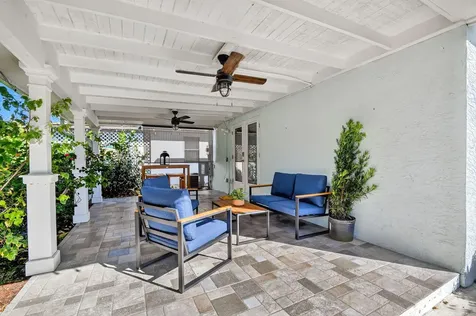 1511 S Palmway Lake Worth Beach FL 33460