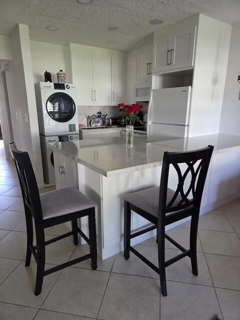 460 Horizons W Boynton Beach FL 33435