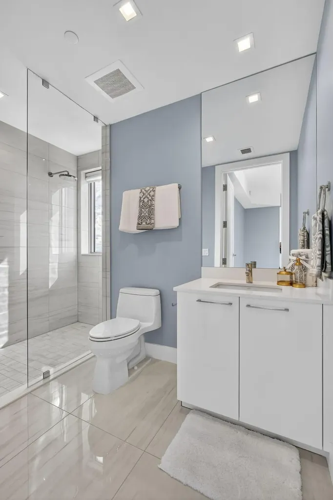3 Water Club Way North Palm Beach FL 33408