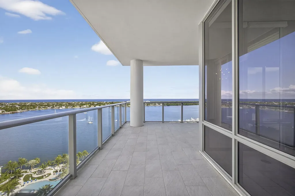 3 Water Club Way North Palm Beach FL 33408
