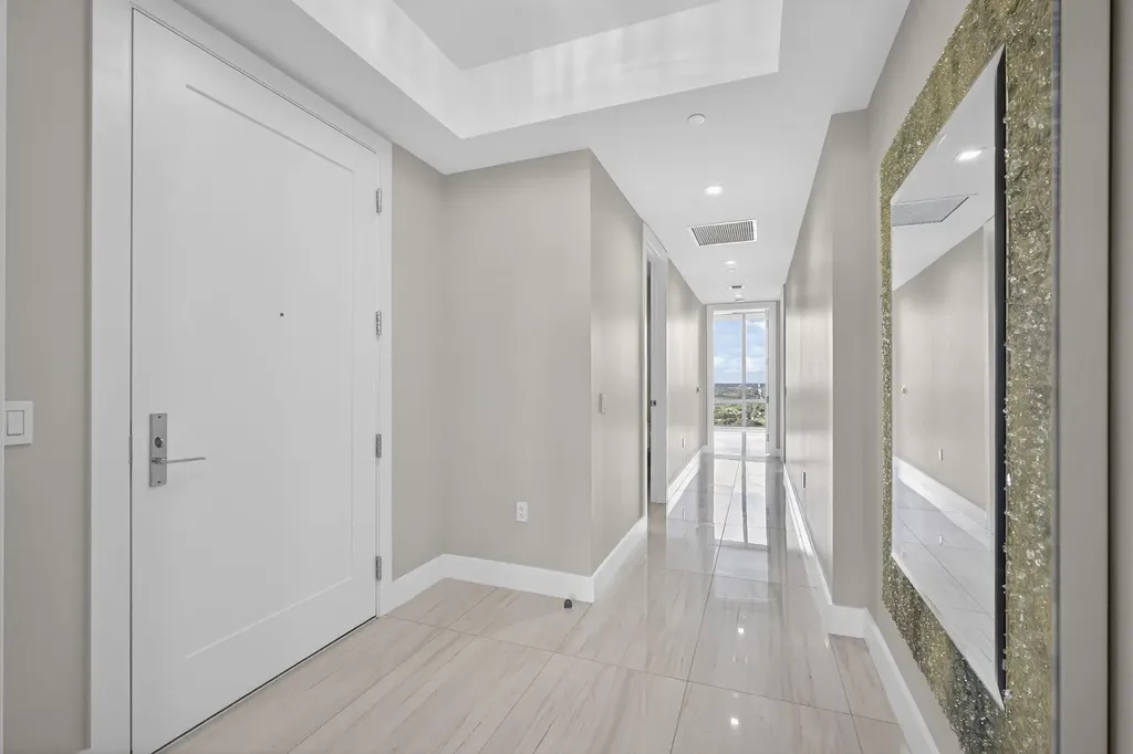3 Water Club Way North Palm Beach FL 33408