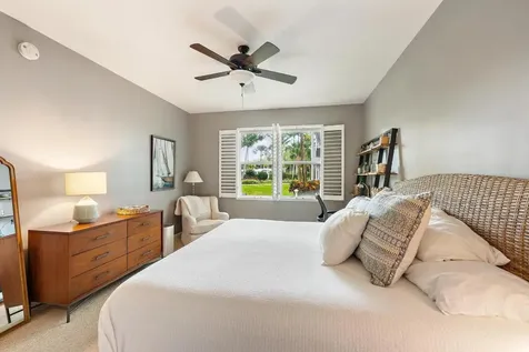 814 Bay Colony Drive S Juno Beach FL 33408