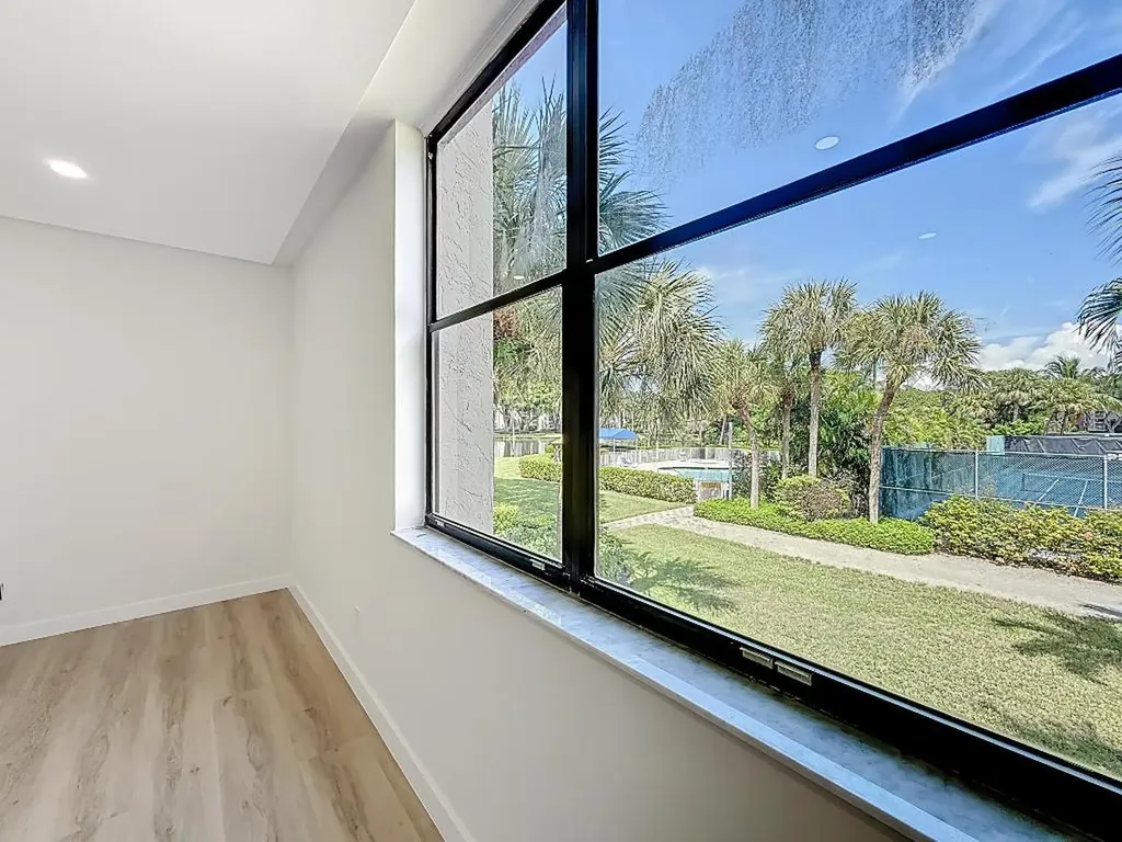 955 Egret Circle Delray Beach FL 33444