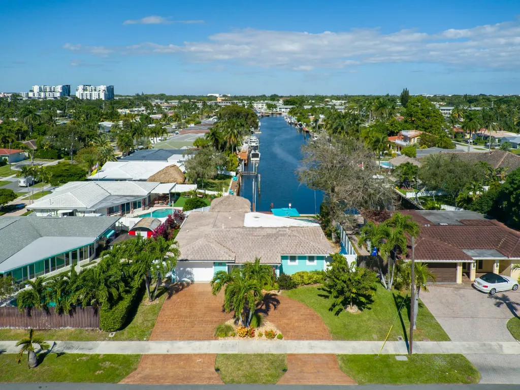 521 SE 4 Court Pompano Beach FL 33060